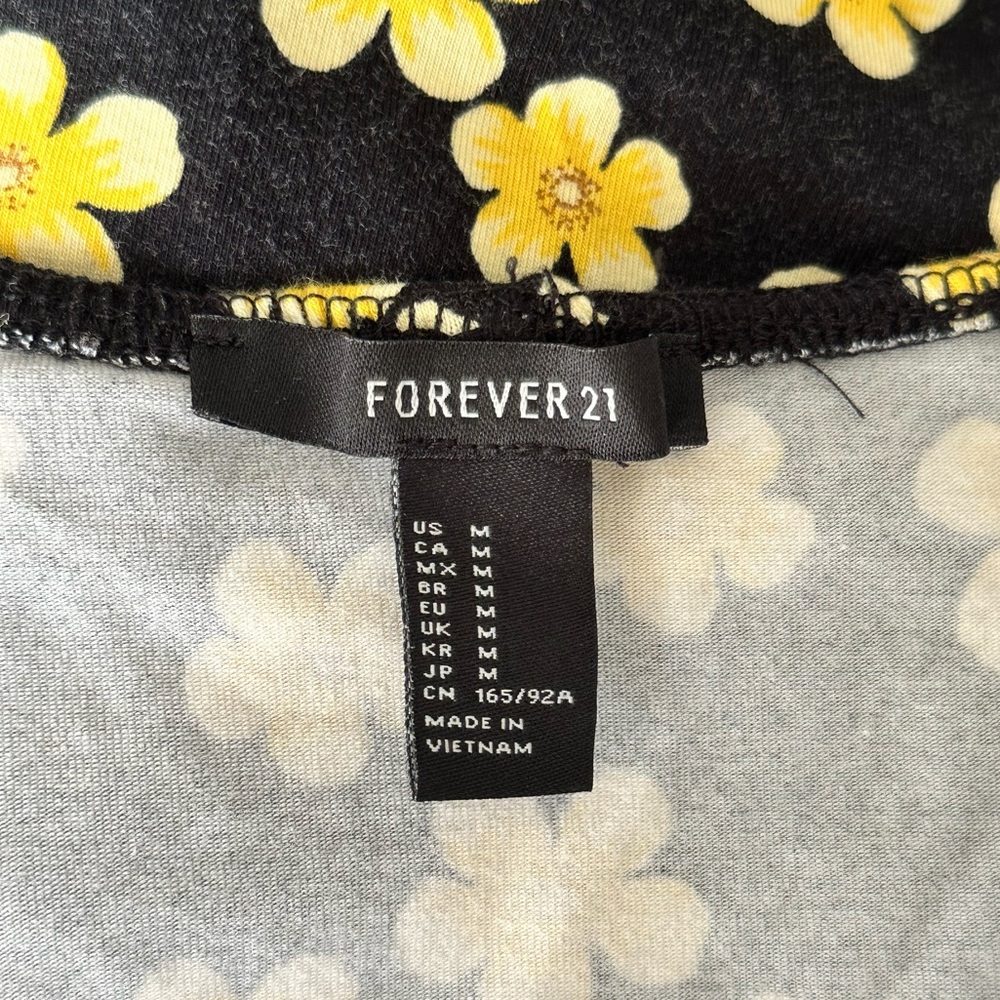 Forever 21 Black and Yellow Floral Cropped Off The Shoulder Ruffle Sleeve Top - Picture 6 of 8